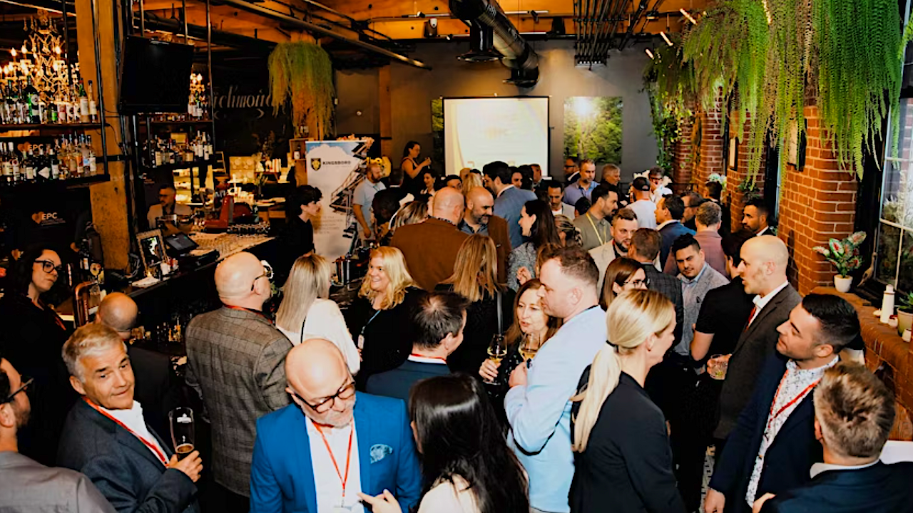 Professionals from Québec's construction, development, and real estate sectors attending an EPC Private Club networking event.