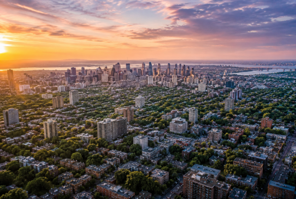 Large-scale multifamily portfolio transaction involving more than 1,600 residential units across multiple locations in the Greater Montréal area.